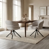Lot de 2 chaises pivotantes en tissu beige pieds en m&eacute;tal noir