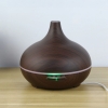 Diffuseur d'huiles essentielles couleur bois noir &agrave; LED
