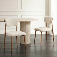 Lot de 2 chaises en tissu beige pieds couleur bois