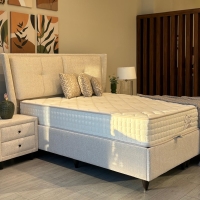Lit coffre en tissu beige 140x190 cm