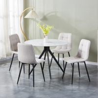 Lot de 4 chaises en tissu blanc écru pieds en métal noir