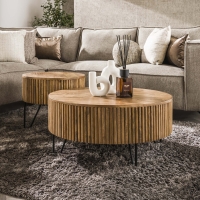 Lot de 2 tables en bois de manguier pi&egrave;tement en acier noir