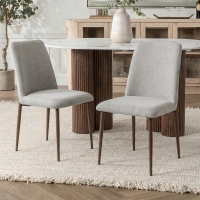 Lot de 2 chaises en tissu taupe clair pieds couleur bois fonc&eacute;