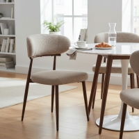 Lot de 2 chaises en tissu taupe pieds couleur bois fonc&eacute;