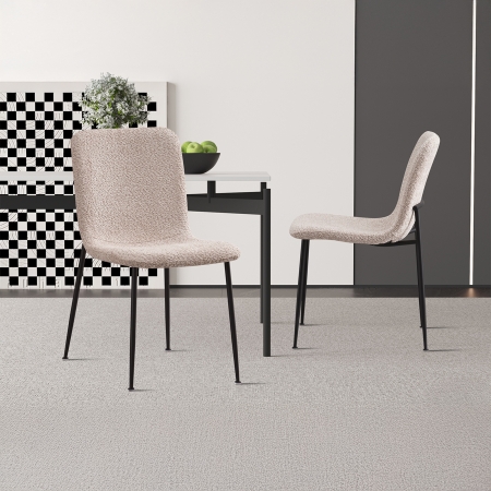 Lot de 2 chaises en tissu bouclette beige pieds en métal noir