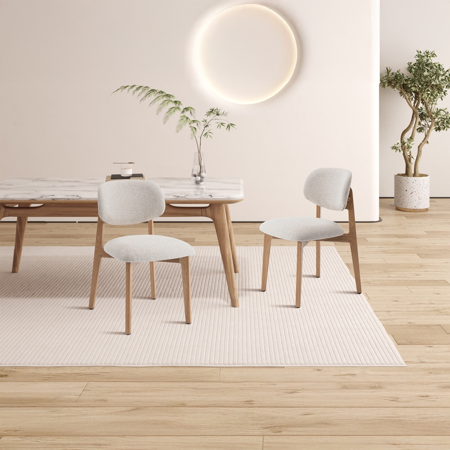 Chaise en tissu beige pieds couleur bois clair