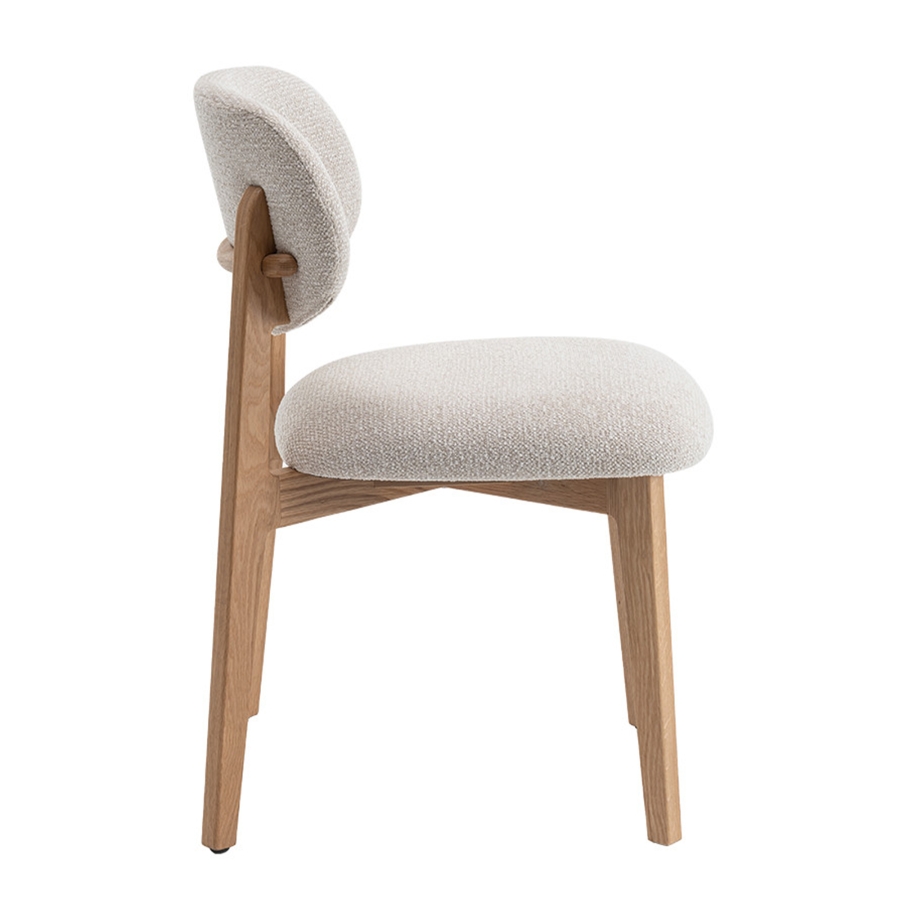 Chaise en tissu beige pieds couleur bois clair