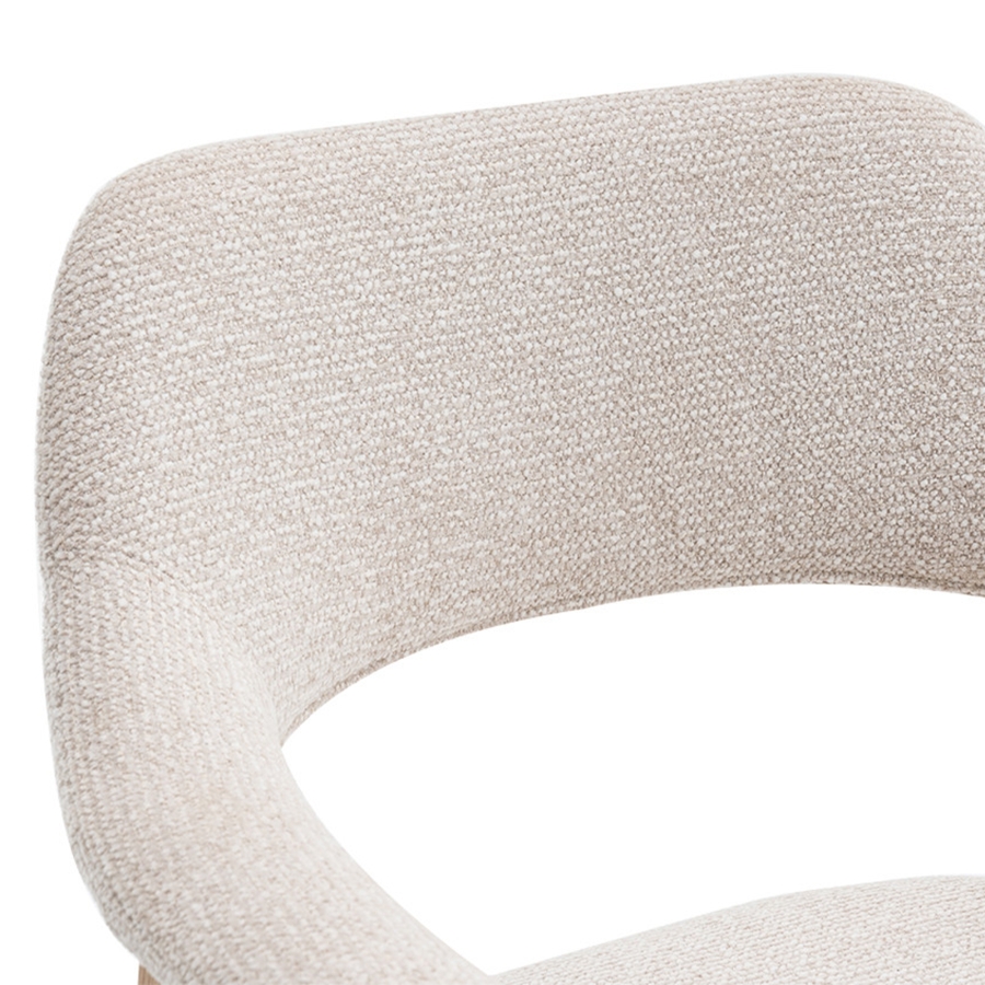 Chaise de repas en tissu beige pieds couleur bois clair